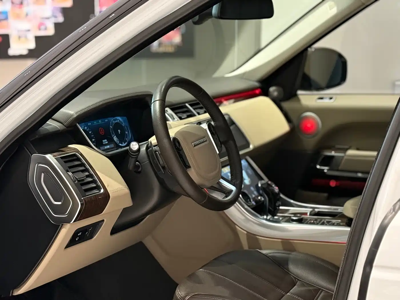 Land Rover Range Rover Sport 2014 3.0 SC V6 Trendsetting Genesis Edition фото 8