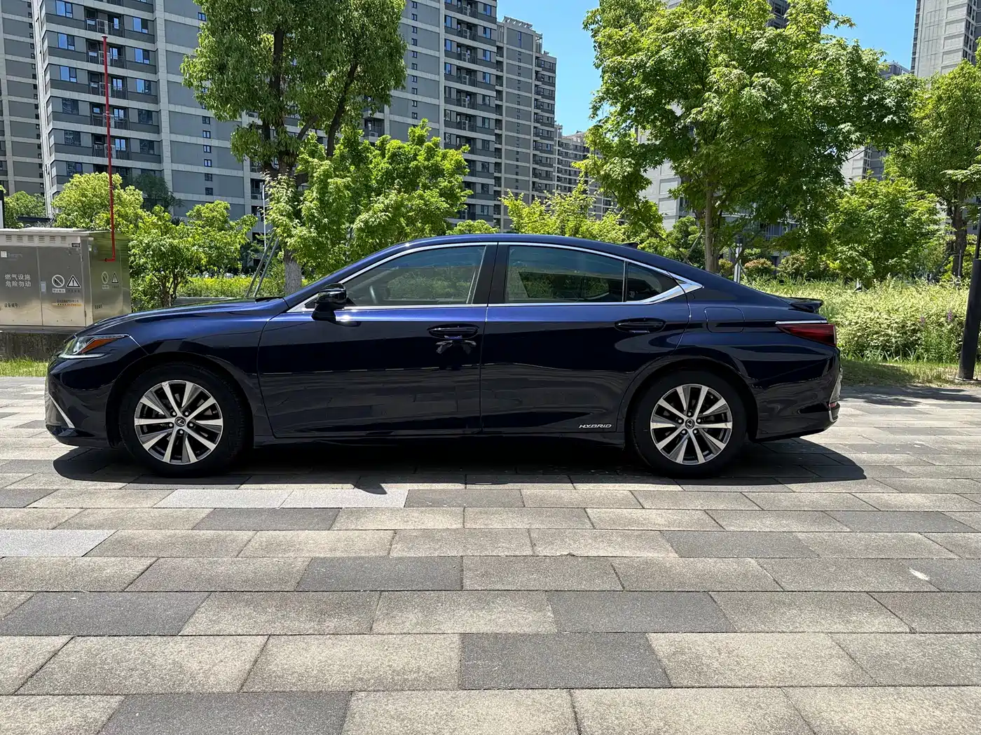 Lexus ES 2018 300h Excellence Edition China V фото 3