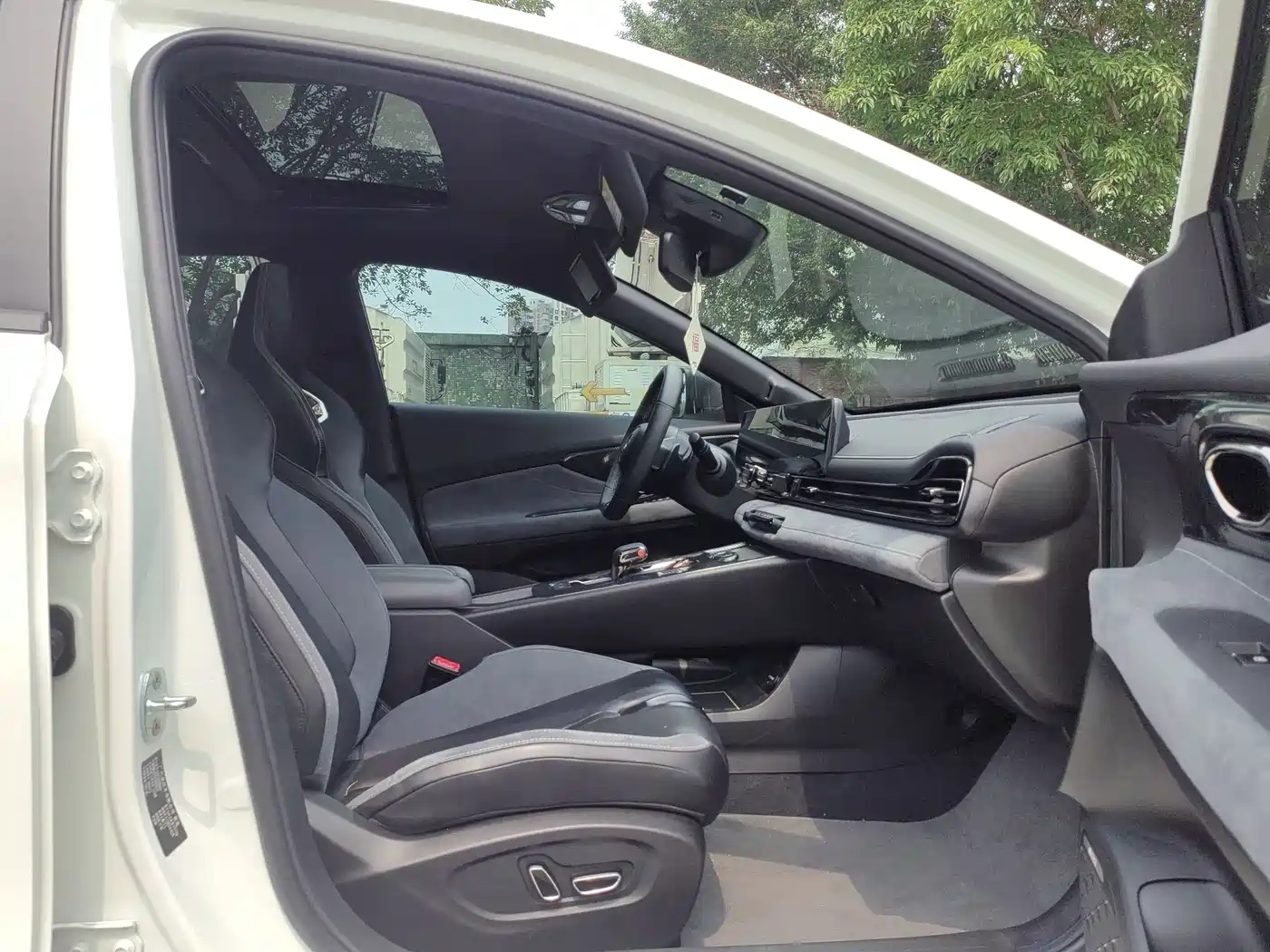 GAC Trumpchi Trumpchi Emkoo 2025 2023 400T Auto R MAX