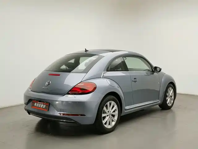 Volkswagen Beetle 2018 180TSI Trend Joy Edition — фото 2