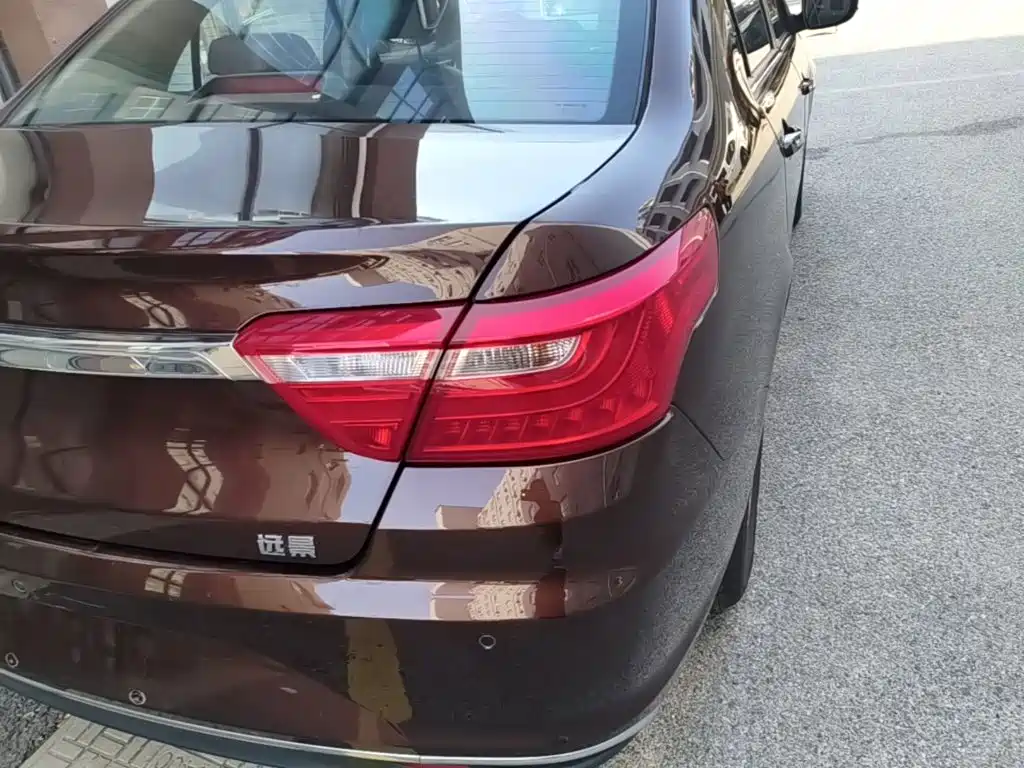 Фото 8 - Geely Vision