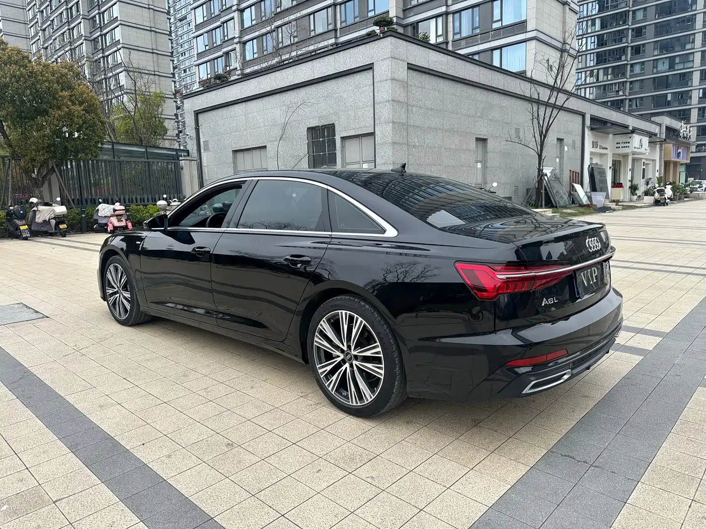 AUDI A6L