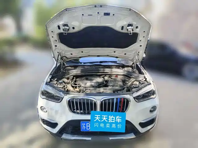 BMW X1 2018 sDrive18Li Premium Model — фото 3