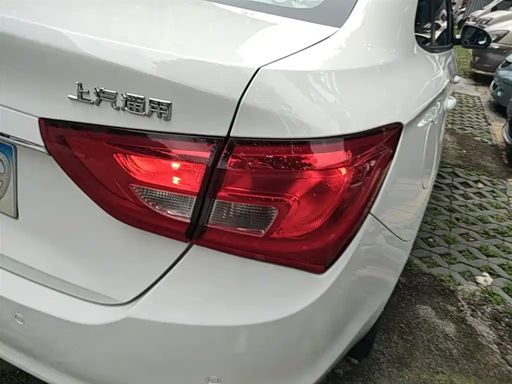 Buick Excelle 2017 15N Automatic Elite фото 8