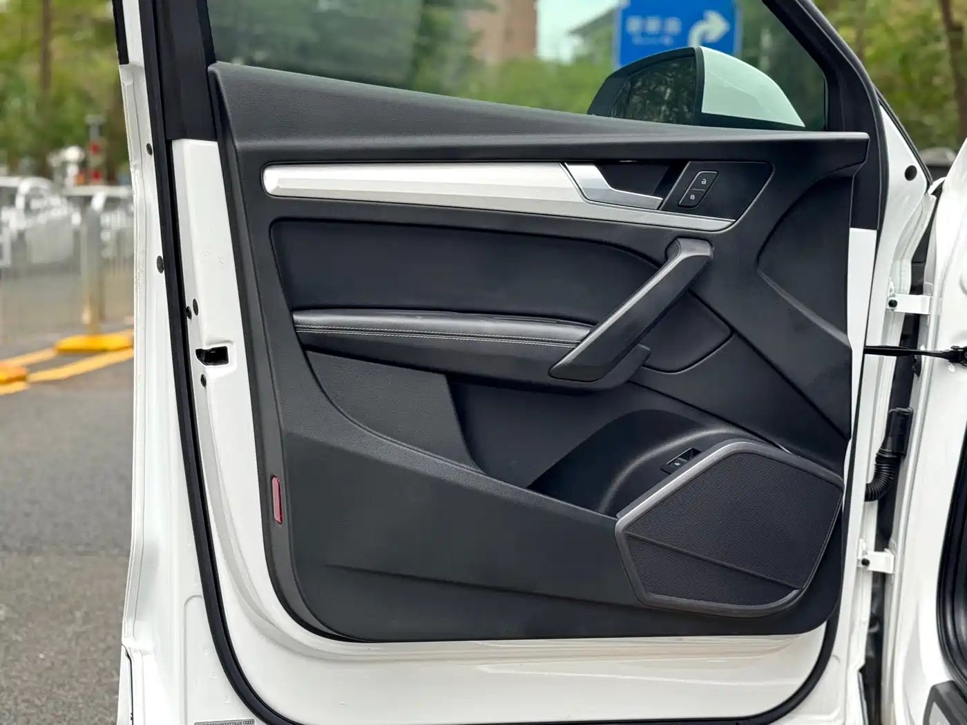 Audi Q5L 2020 Facelift 40 TFSI Honor Fashion фото 14