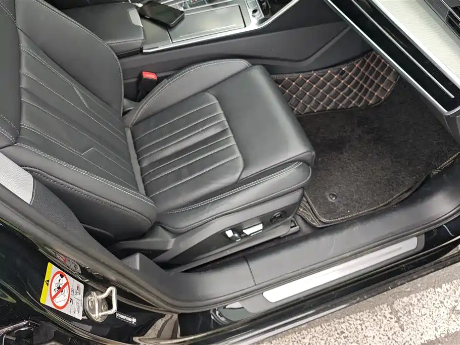 Audi A6L 2023 Facelift 40 TFSI Luxury Elegance фото 8