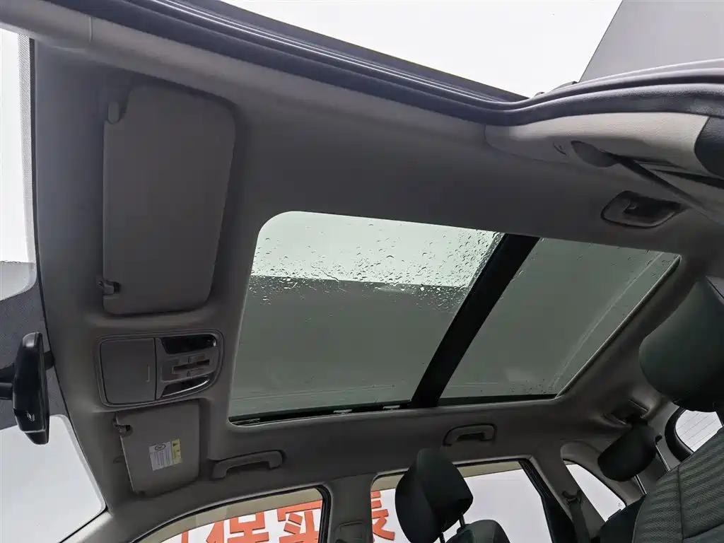Kia Sportage 2019 2.0L Automatic Smart Luxury Edition фото 14
