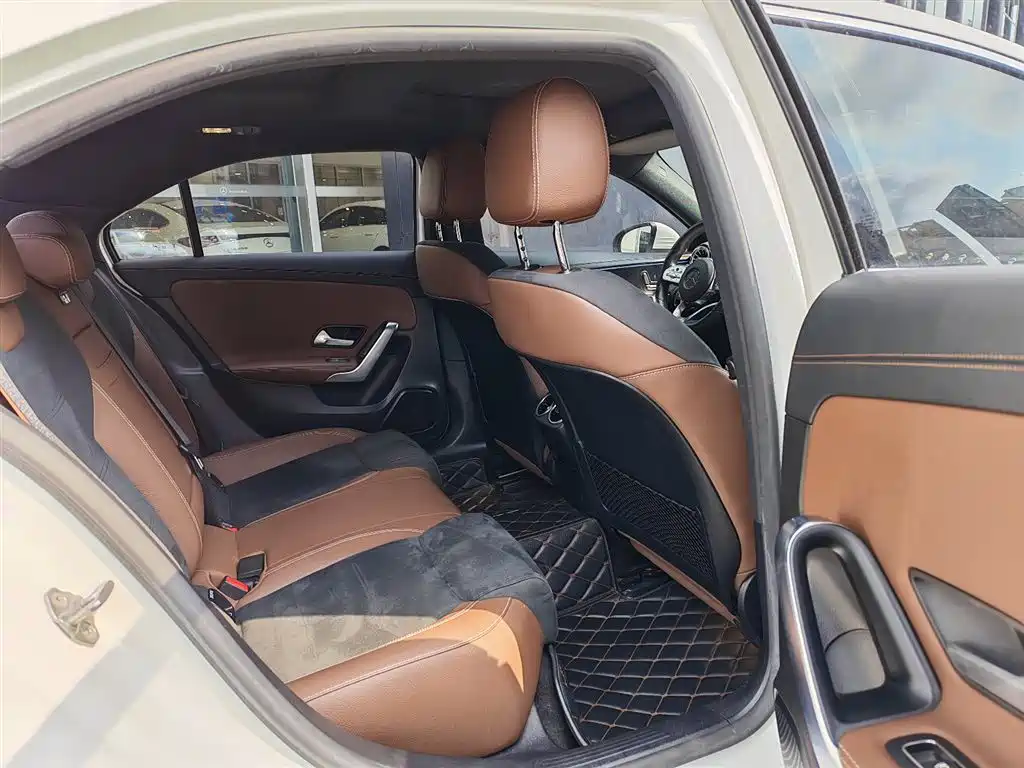 Mercedes-Benz A-Class 2020 Facelift A 200 L Sport Sedan Fashion фото 11