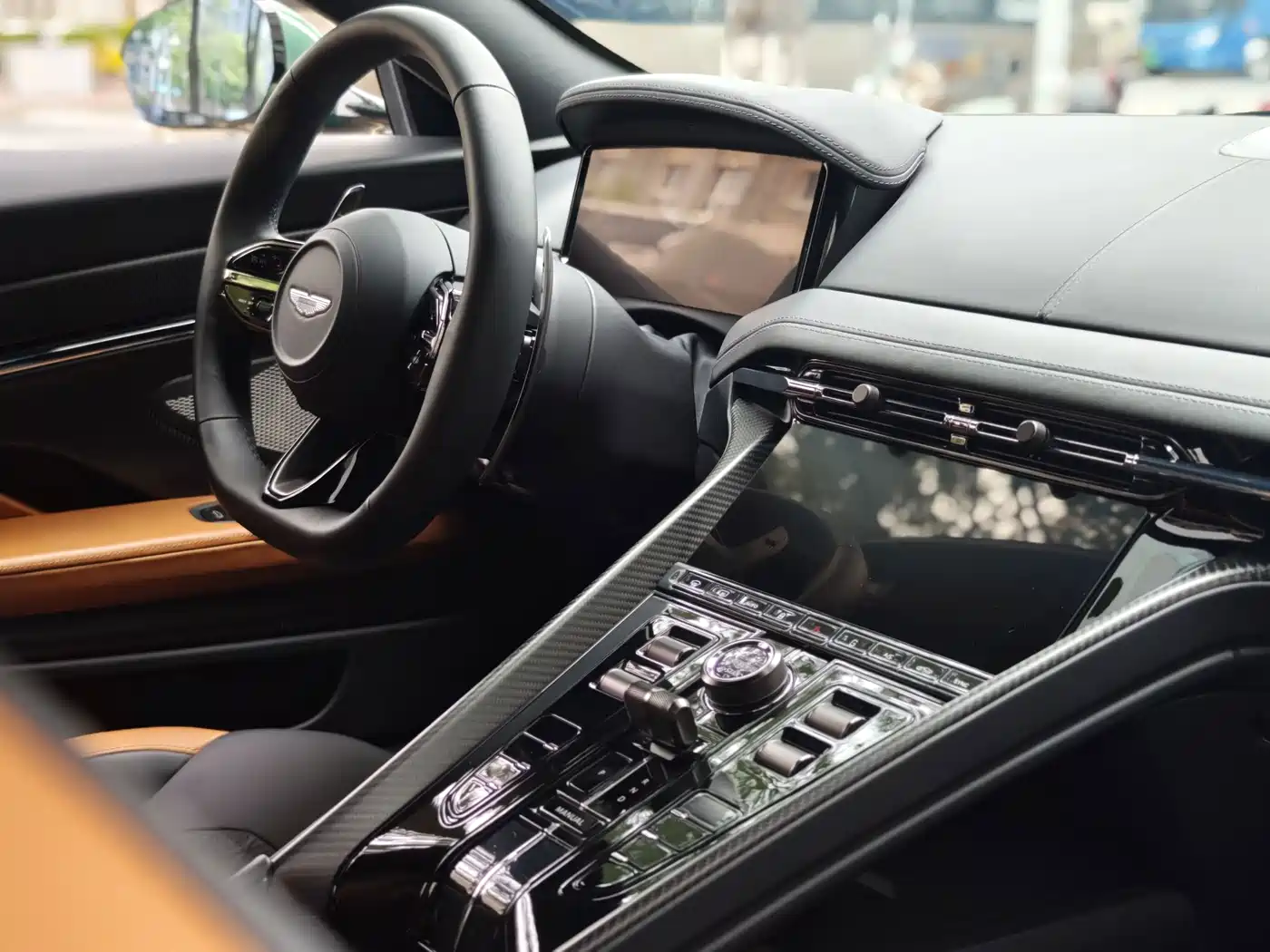 Aston Martin DB12 2024 2025 4.0T V8 Coupe