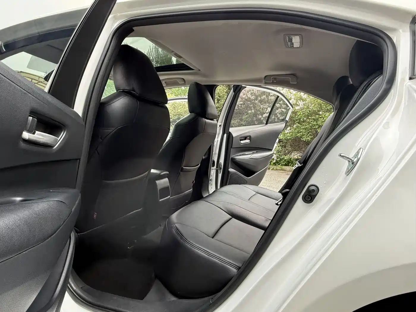 Toyota Corolla 2023 1.2T Elite Edition фото 10
