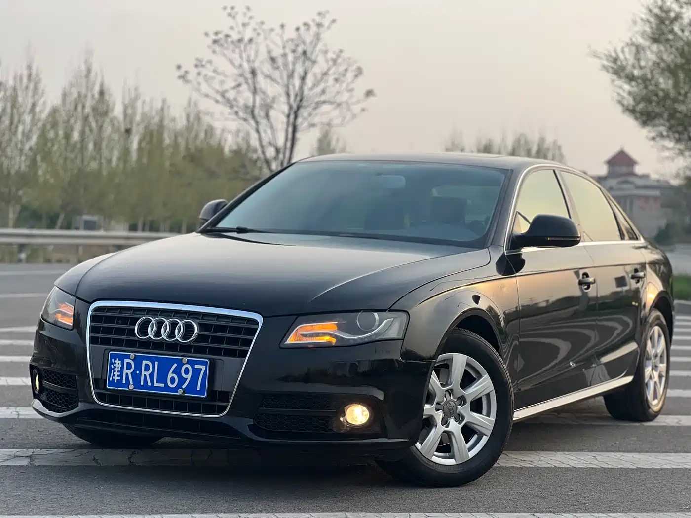 Audi A4L 2011 2.0 TFSI Technology фото 14