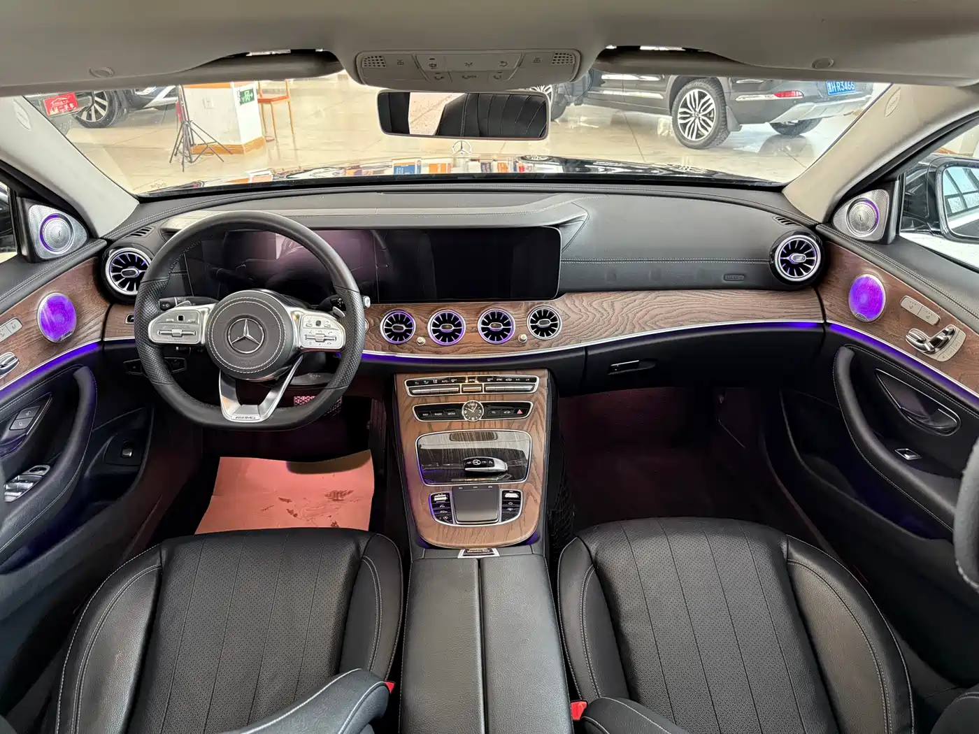 Mercedes-Benz E-Class 2016 E 300 L Luxury фото 5