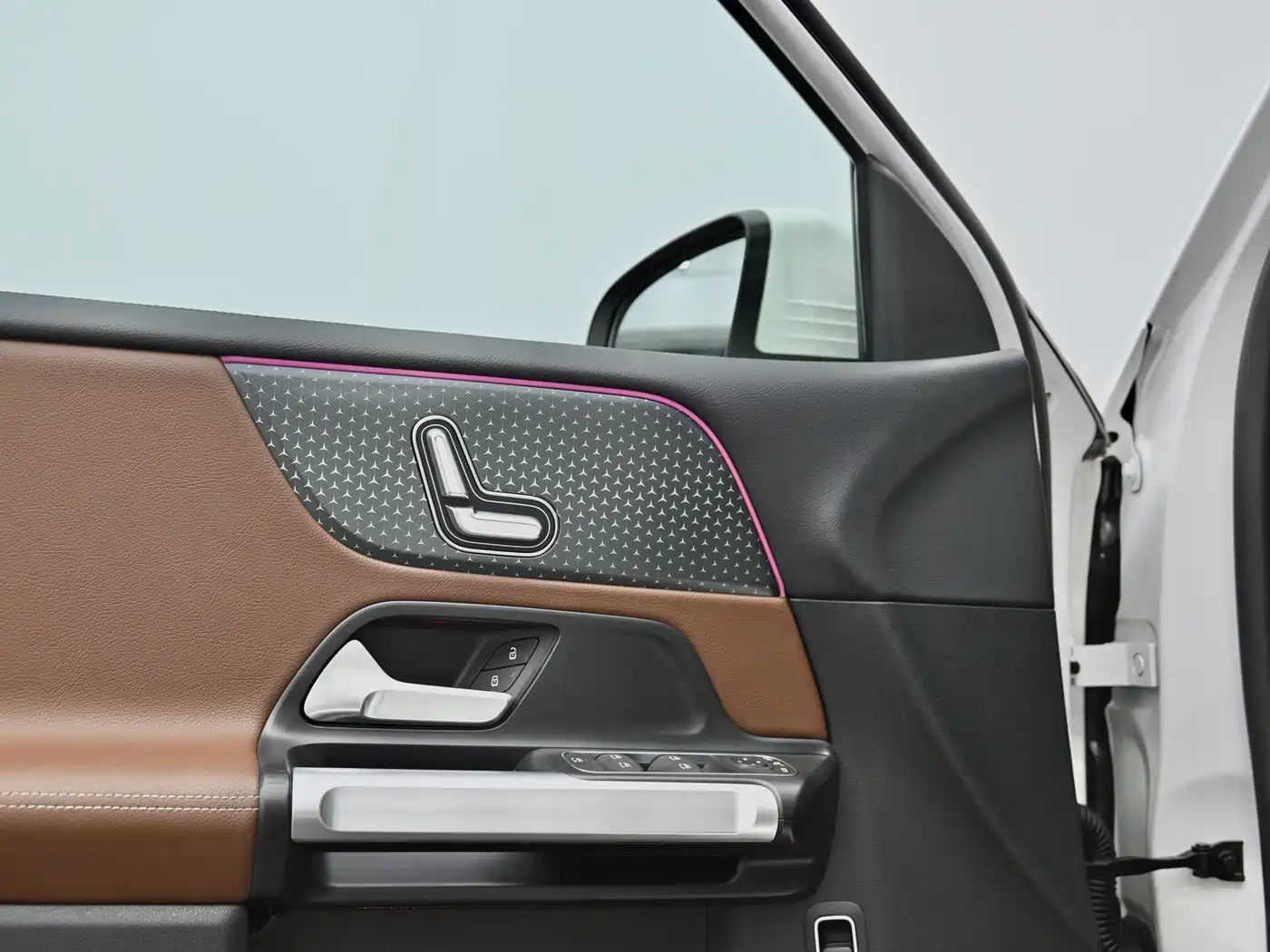 Mercedes-Benz GLB 2024 GLB 220 Dynamic фото 19