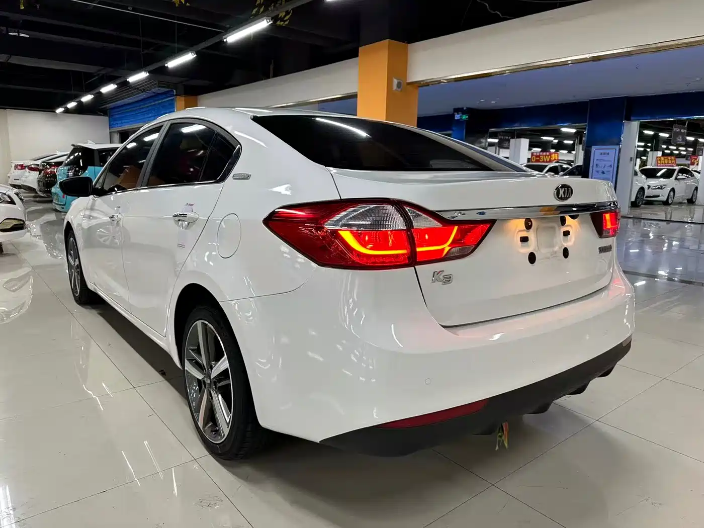 Kia K3 2017 1.6L Automatic 15th Anniversary Special GLS фото 8