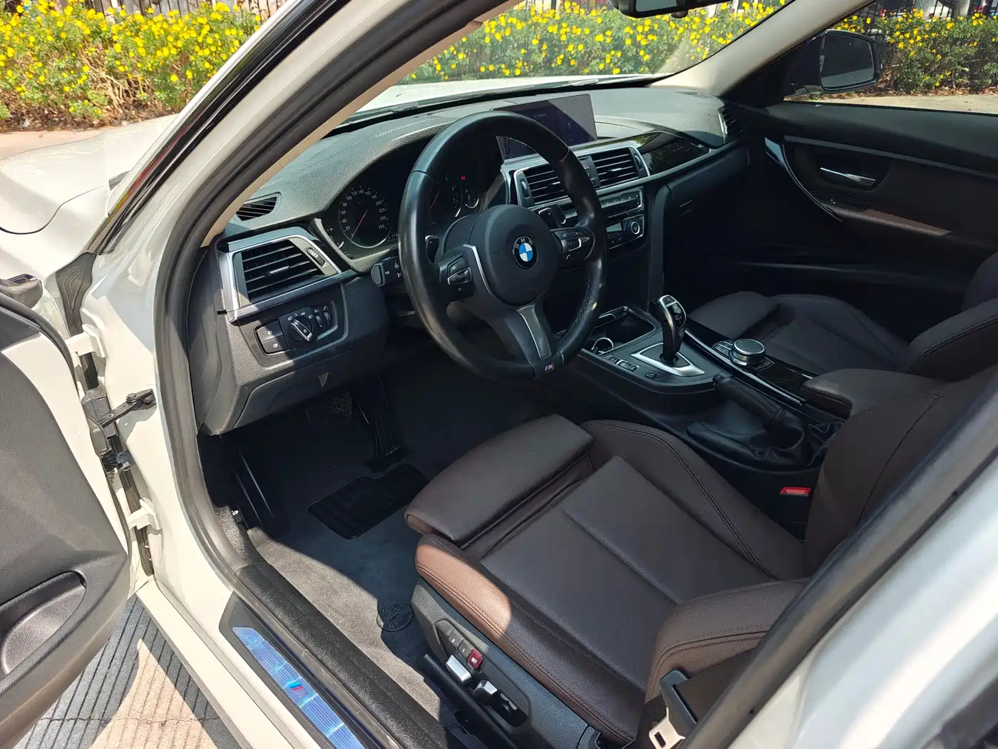 BMW 3 Series 2019 320Li M Sport Package фото 5