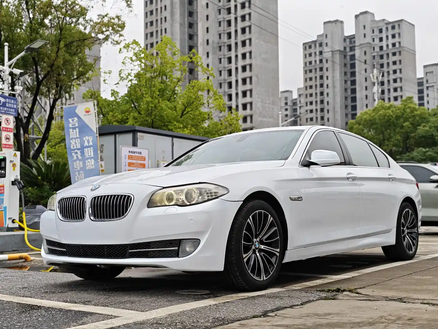 BMW 5 Series 2013 535Li Leadership