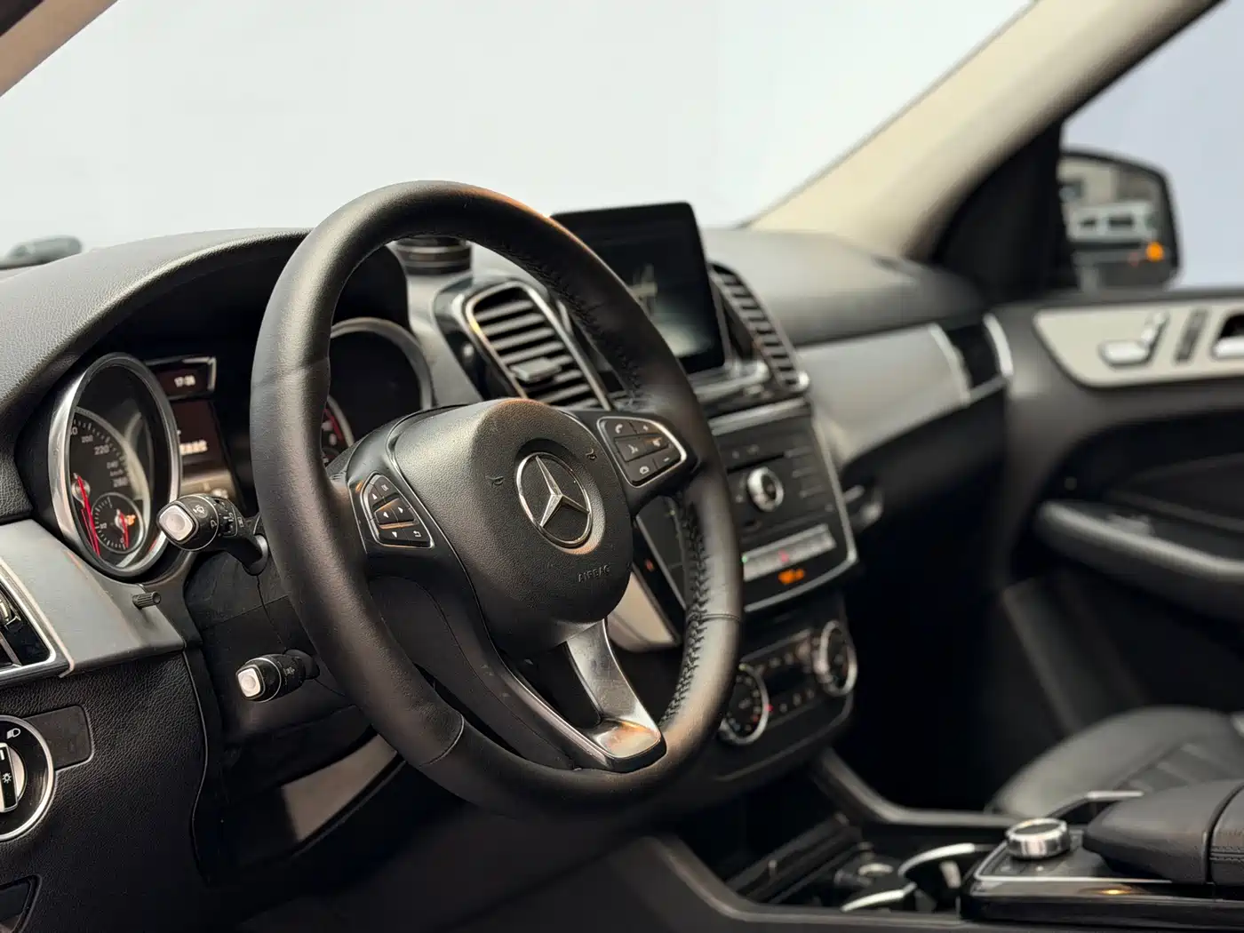 Mercedes-Benz GLE 2015 GLE 320 4MATIC фото 7
