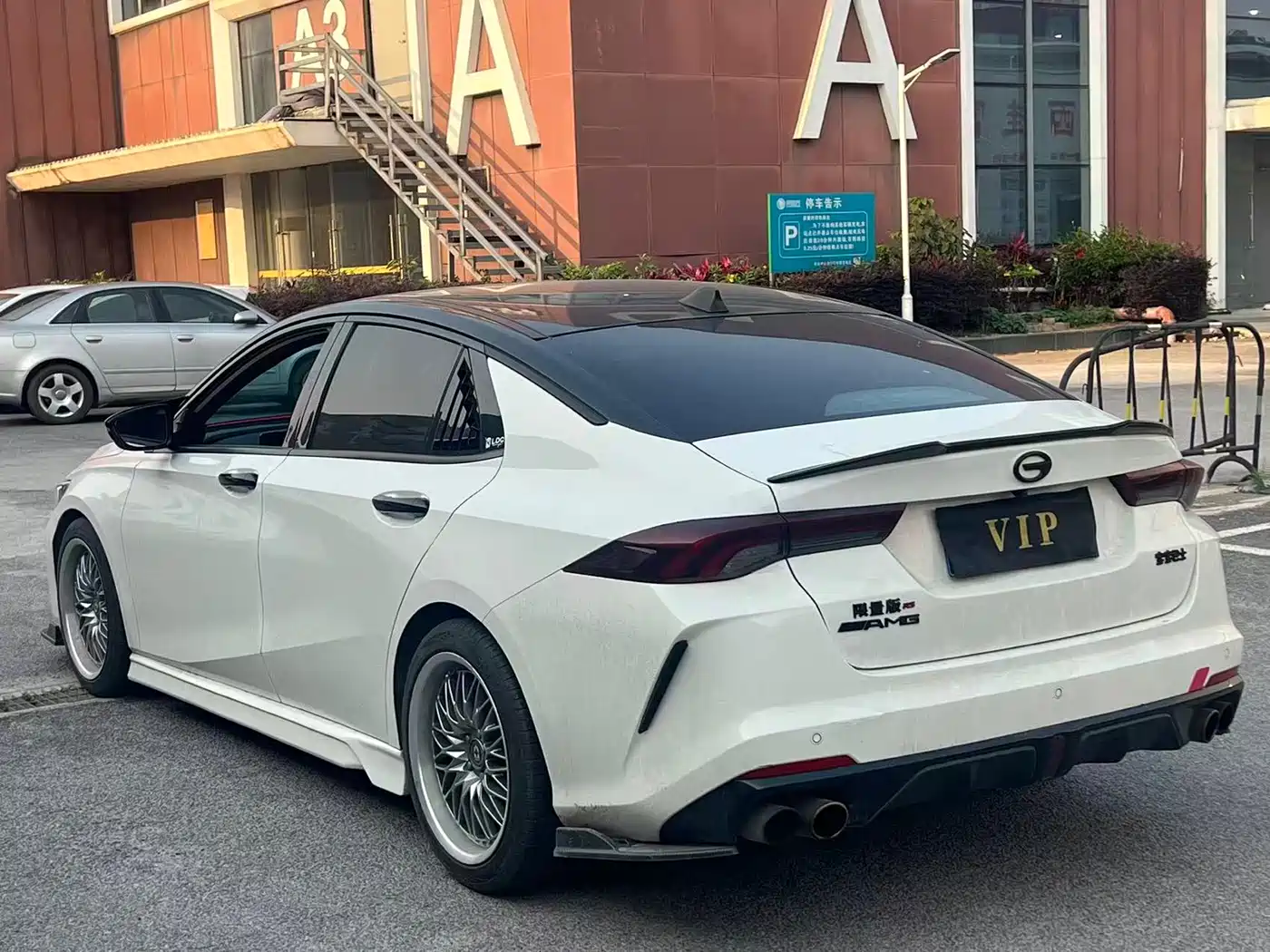 GAC Trumpchi Trumpchi Emkoo 2024 Model 270T DCT Shadow Leopard S Edition фото 7