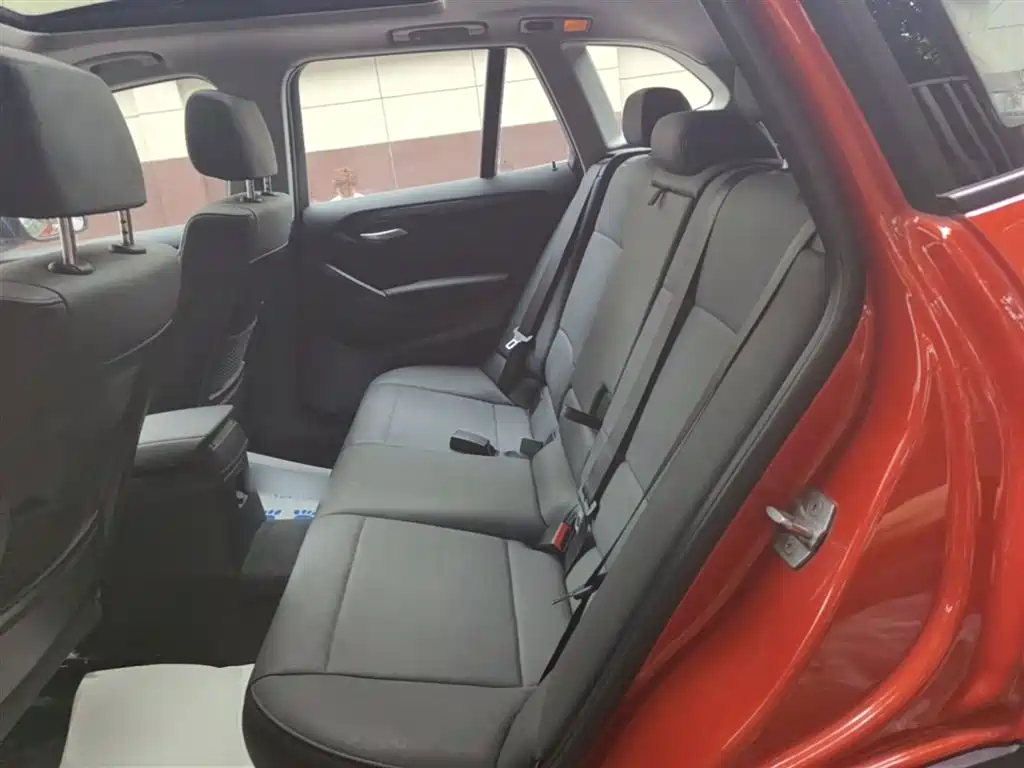 BMW X1 2015 Model sDrive18i Leading Advanced Edition фото 17