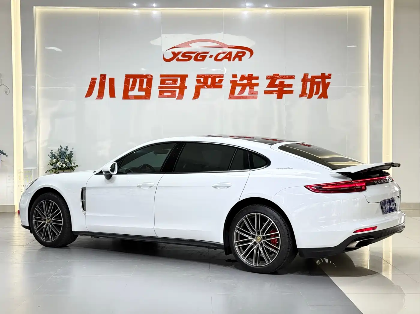 Porsche Panamera 2017 Panamera 4 Executive Long Wheelbase 3.0T фото 4