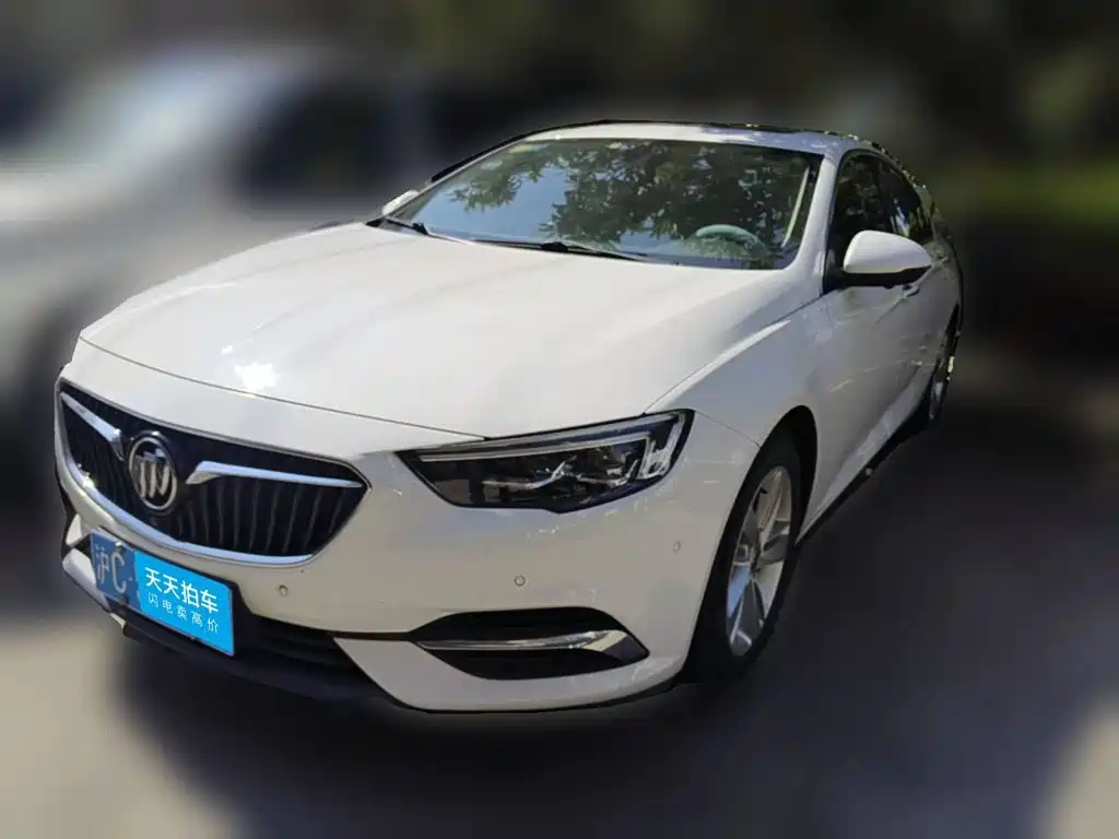 Photo 1 - Buick Regal