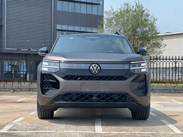 Volkswagen Teramont 2025 Teramont Pro 450TSI 4WD Summit Edition — фото 2