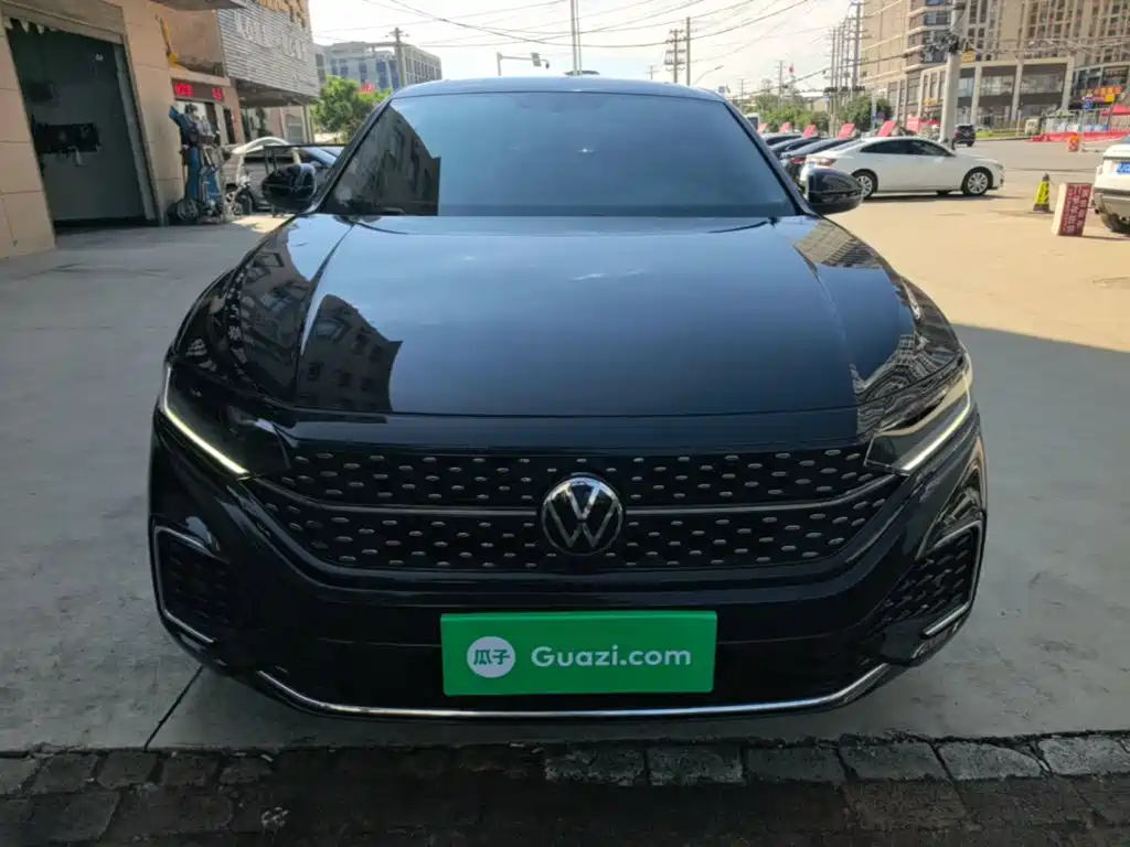 Фото 3 - Volkswagen Passat