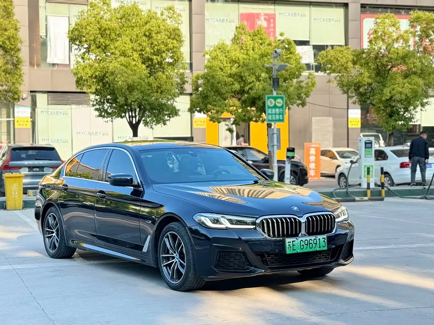 BMW 5 Series New Energy 2022 Facelift 535Le M Sport Package фото 4