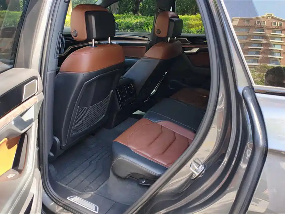 Volkswagen Touareg 2021 3.0TSI R-Exclusive фото 11