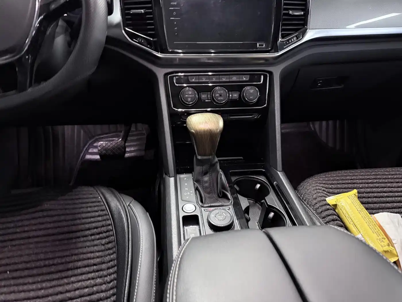 Volkswagen Teramont 2019 380TSI 4WD Luxury Edition China VI фото 12