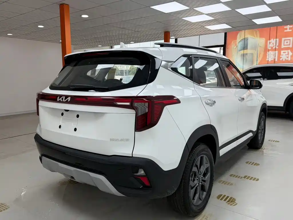 Kia Seltos 2026 2023 1.5L CVT Luxury Edition
