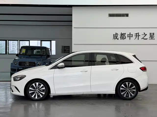 Mercedes-Benz B-Class 2022 B 200 Dynamic — фото 3