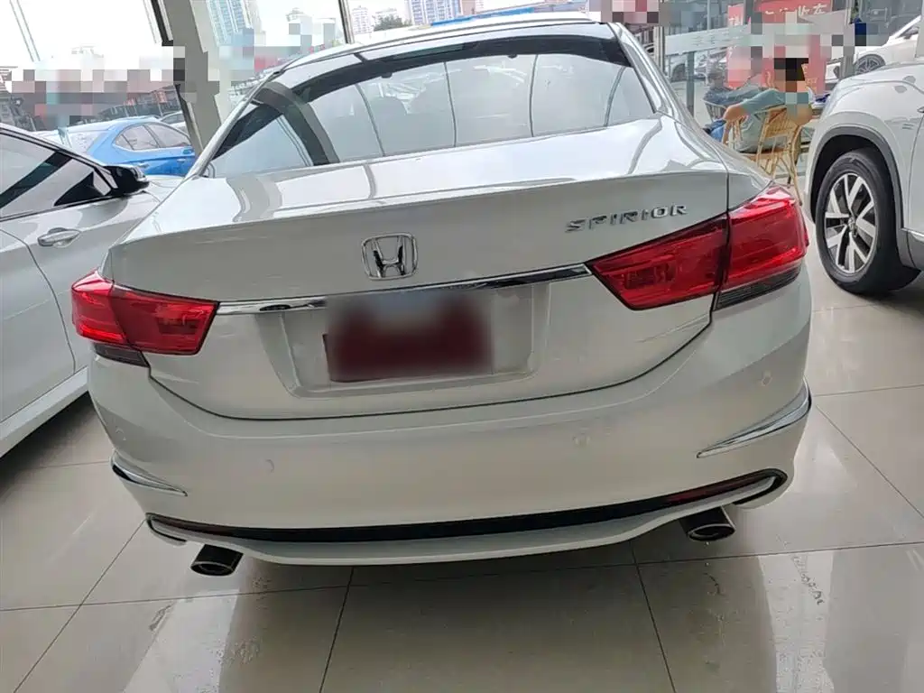 Honda Spirior 2015 2015 2.0L Premium Edition