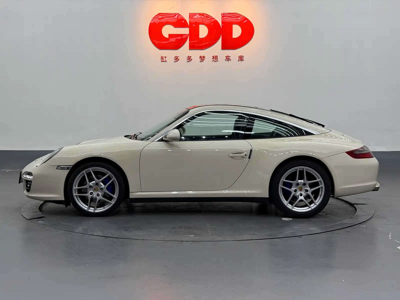 صورة 8 - Porsche 911