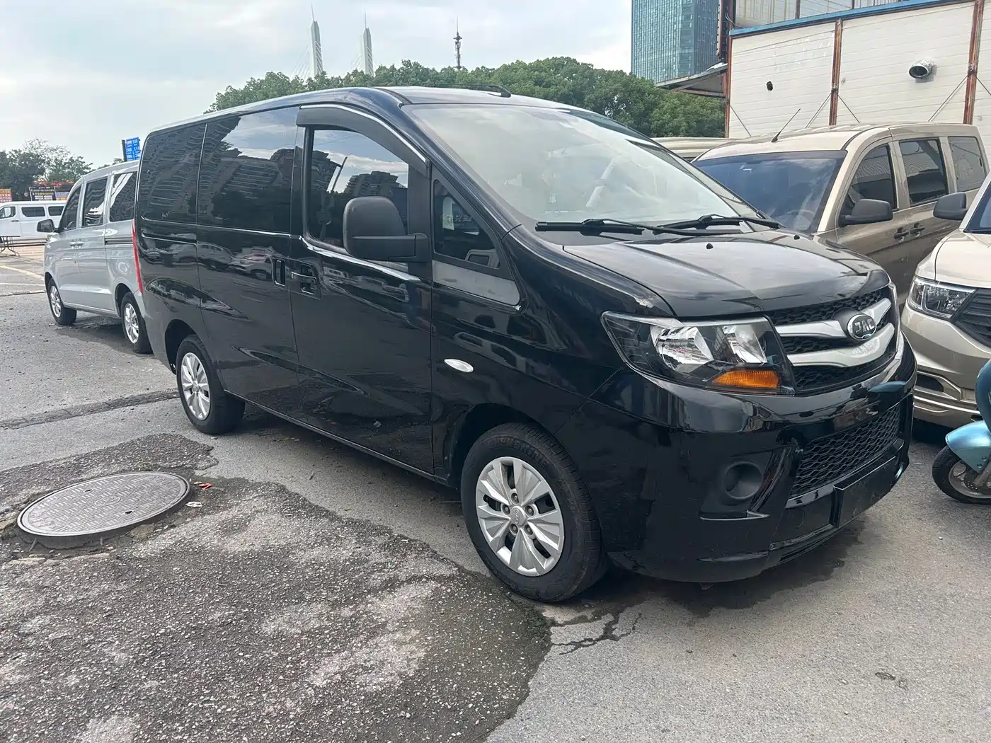 JAC Refine M3 2020 2019 Maker Edition 1.8L Luxury Version