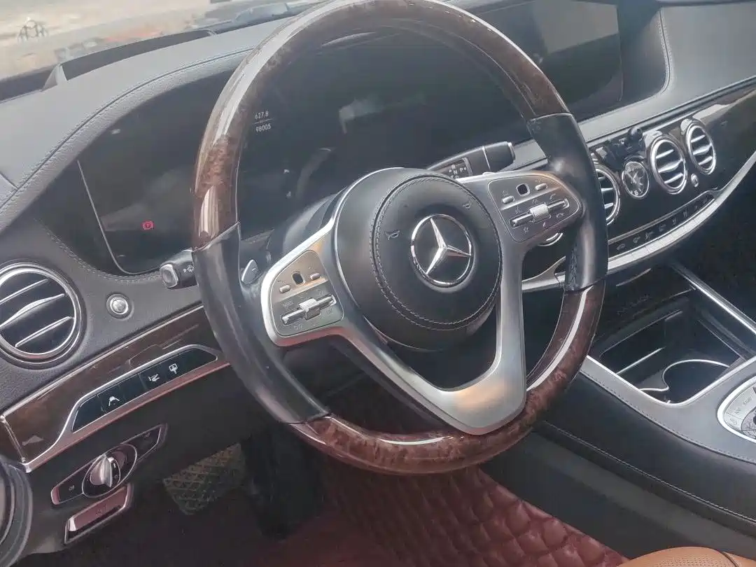 Mercedes-Benz Maybach S-Class 2020 S 450 4MATIC Collector's Edition фото 12