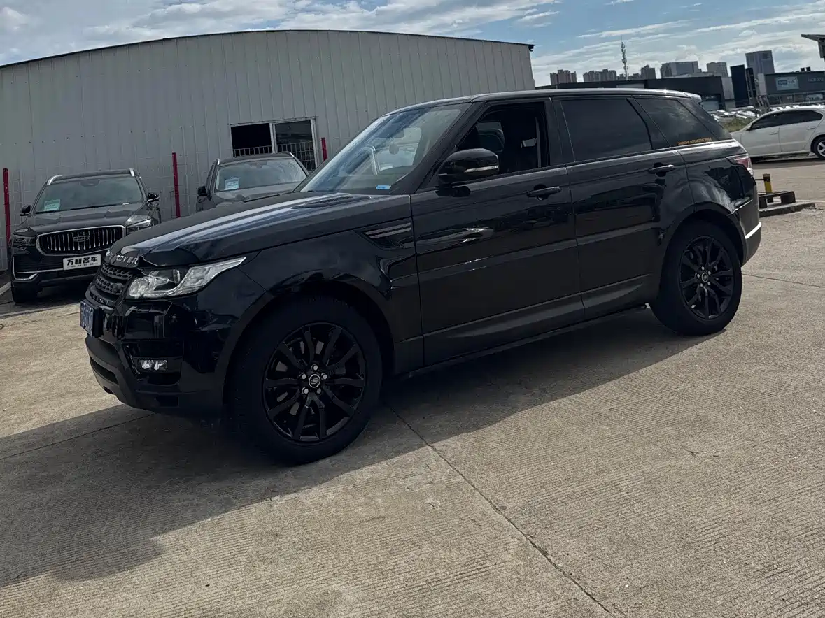 Land Rover Range Rover Sport 2016 3.0 SDV6 HSE фото 2