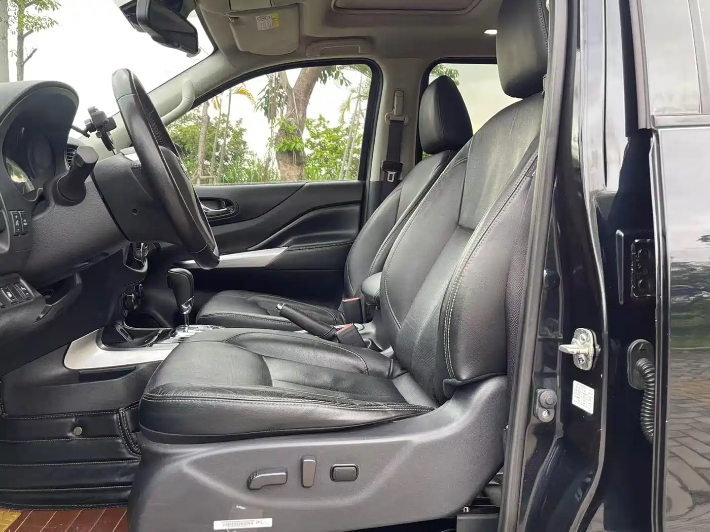 Nissan Terra 2020 2.5L XV 4WD Automatic Flagship Edition фото 14