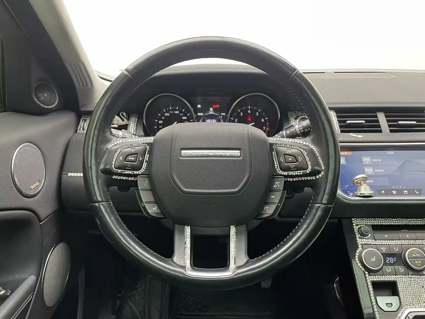 Land Rover Range Rover Evoque 2018 240PS SE DYNAMIC Smart Edition фото 11