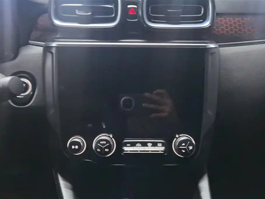 Lynk & Co 03 2018 1.5TD DCT Sport (China V) фото 13