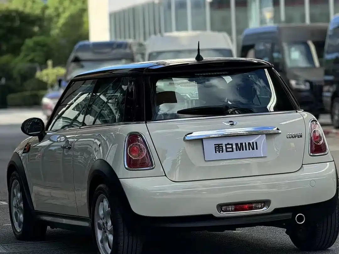 MINI MINI 2014 2012 1.6L COOPER Baker Street