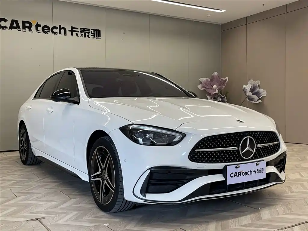 Фото 2 - Mercedes-Benz C-Class