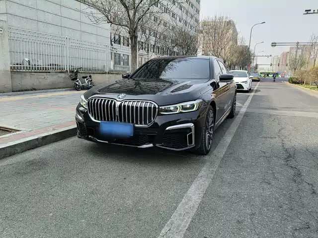 BMW 7 SERIES