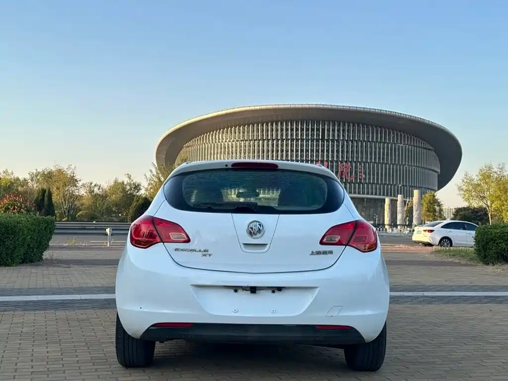 Фото 5 - Buick Excelle