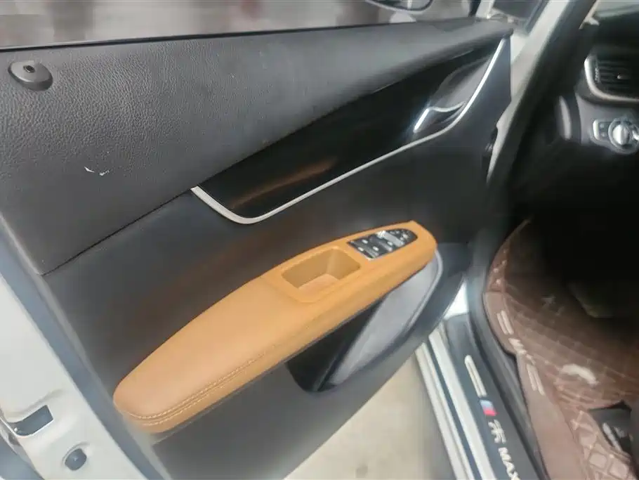 BYD Song MAX 2018 1.5T Auto Smart Connected Elite 6-Seater фото 7