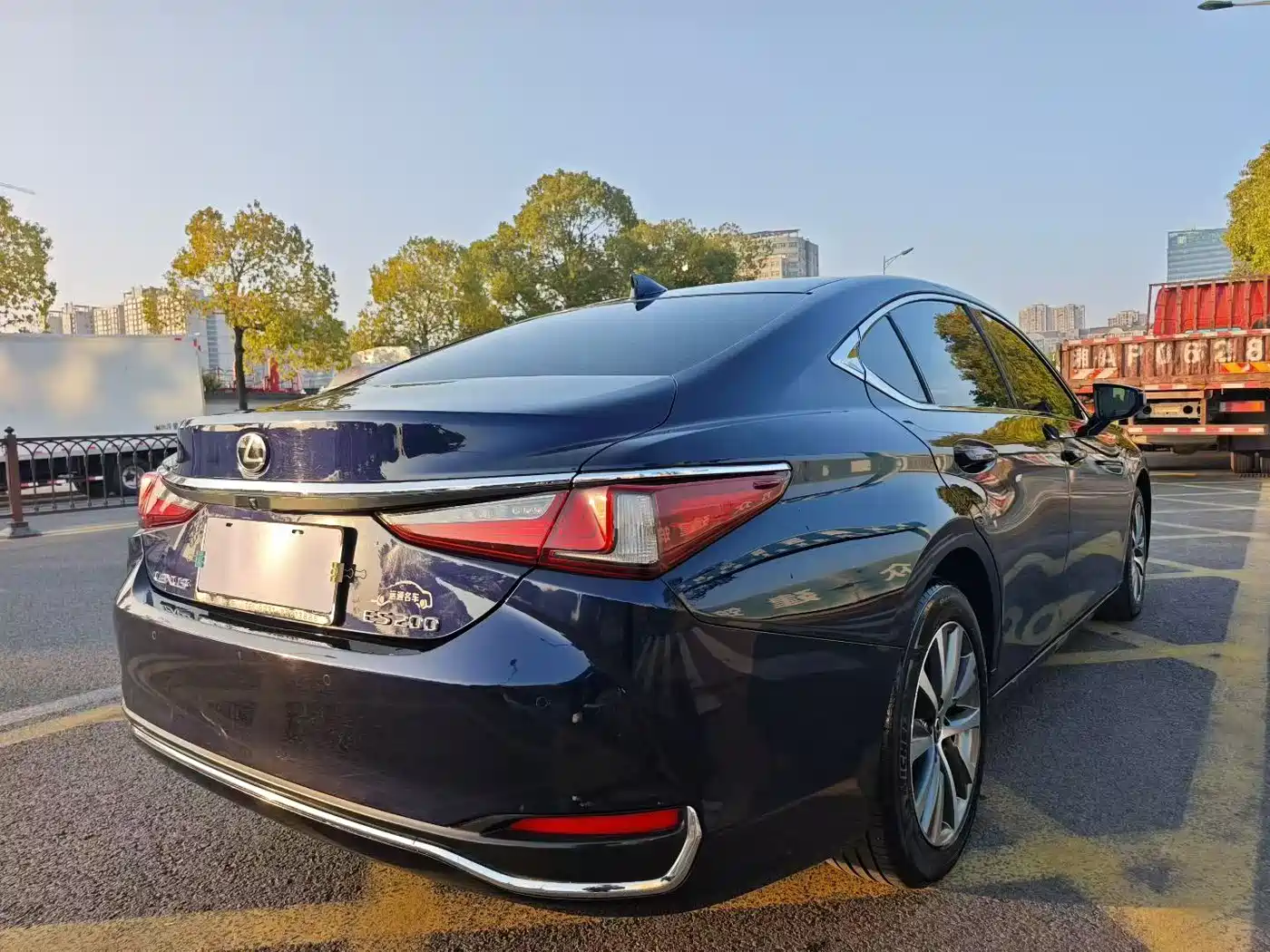 Lexus ES 2021 200 Excellence Edition фото 6