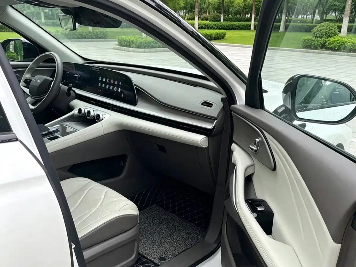 Exeed Yaoguang C-DM 2025 2026 Global Edition 120 Long Range 2WD