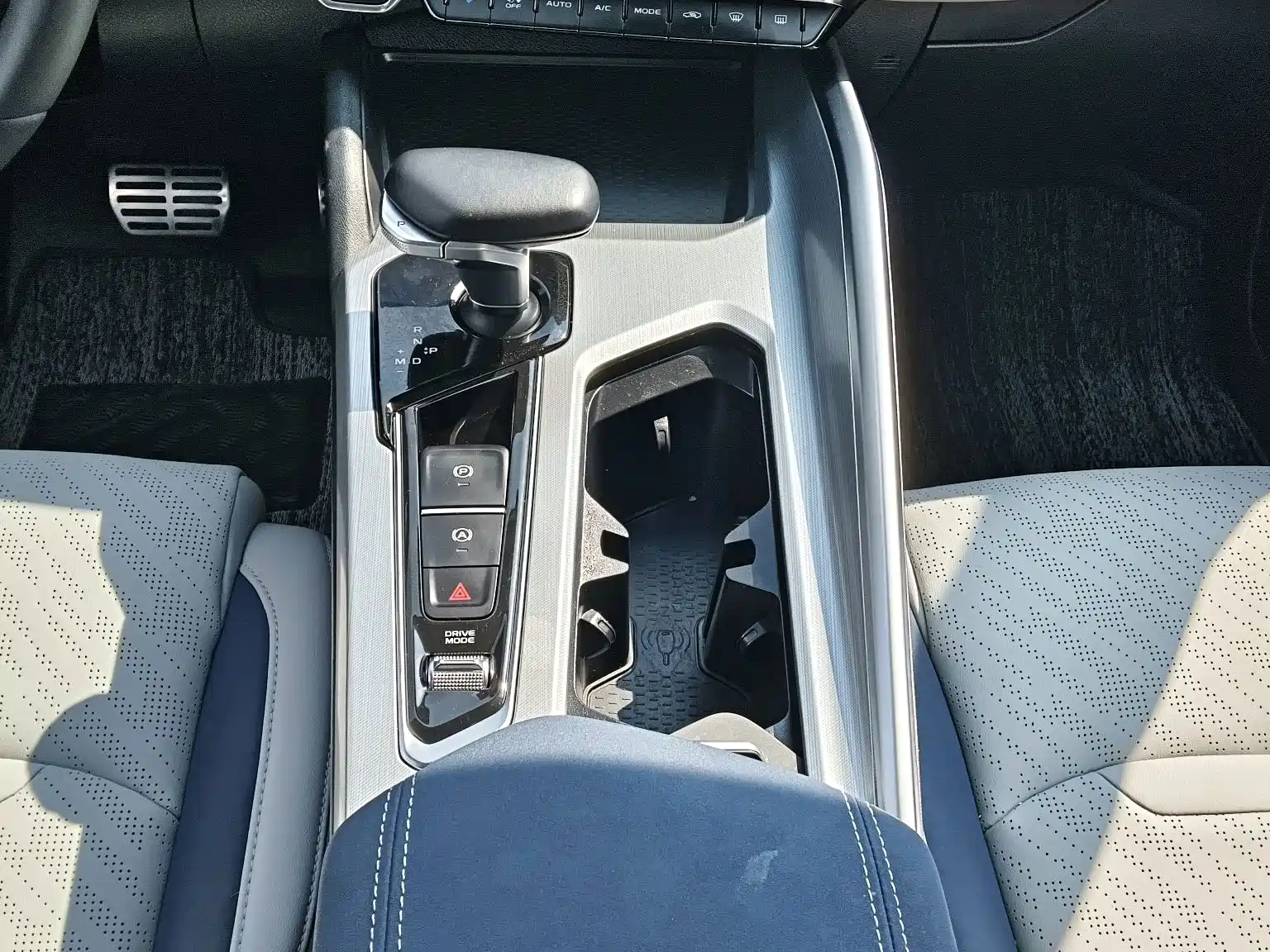Фото 7 - Geely Preface