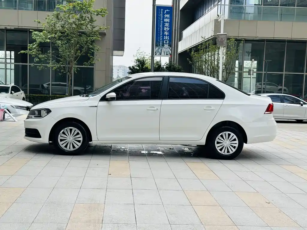 Фото 4 - Volkswagen Santana