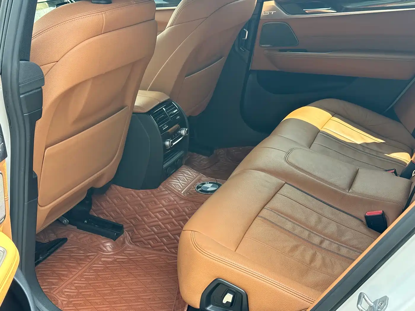 BMW 6 Series GT 2019 630i M Sport Package фото 8